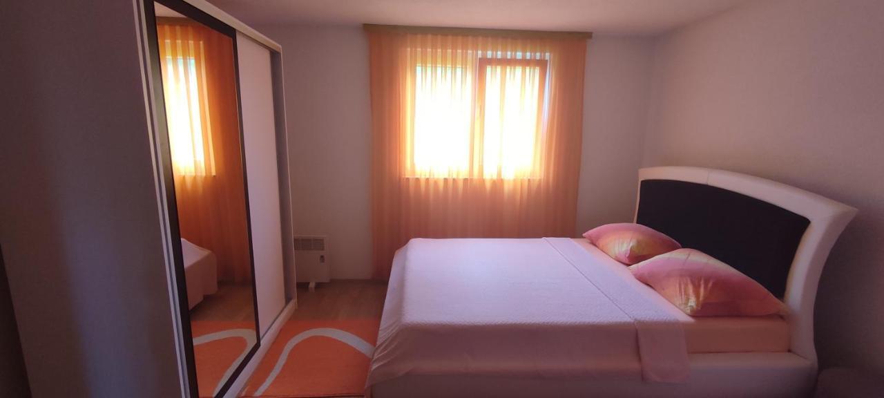 Apartament Melissa 1Apartman Rakovica Zewnętrze zdjęcie